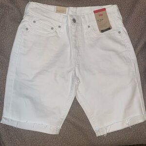White Levi’s 511 Slim Shorts